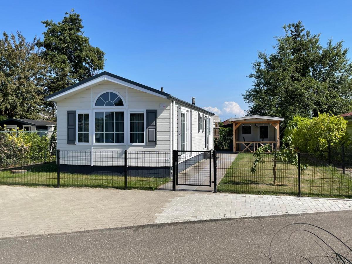 De Roos Chalet 174 Sint Annaland Bagian luar foto